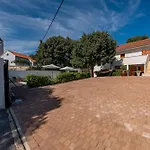 فيلة Natura Zadarvillas