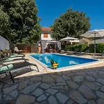 Natura Zadarvillas * بنكوفاتش