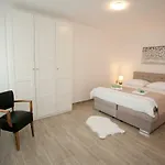 Natura Zadarvillas فيلة