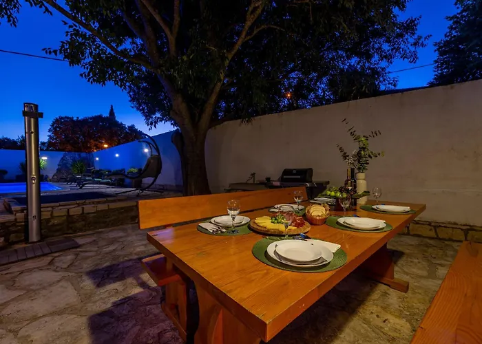 Βίλα Natura Zadarvillas *