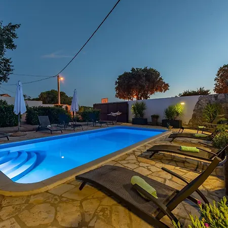Natura Zadarvillas * Benkovac