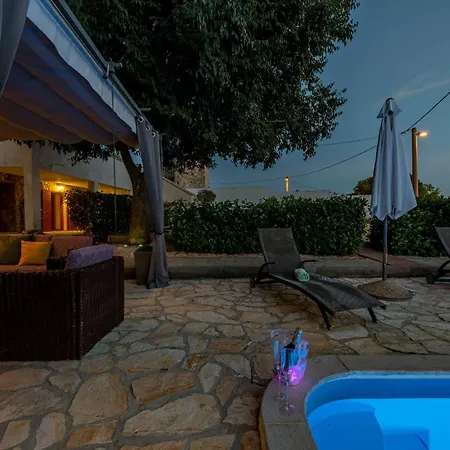 빌라 Natura Zadarvillas