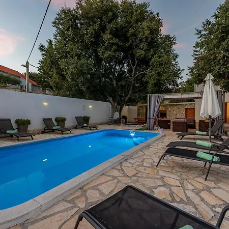 Natura Zadarvillas *