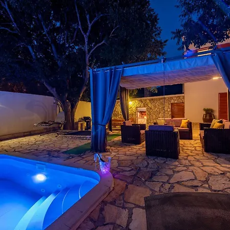빌라 Natura Zadarvillas