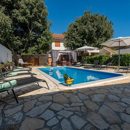 Natura Zadarvillas * Benkovac