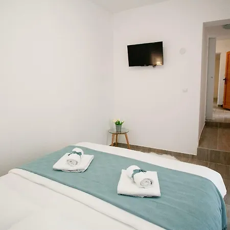Natura Zadarvillas 빌라 벤코바츠