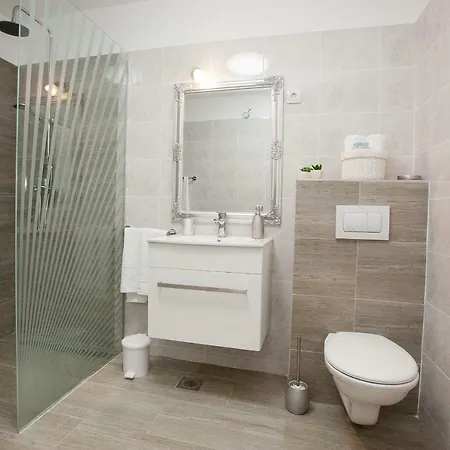Natura Zadarvillas 벤코바츠