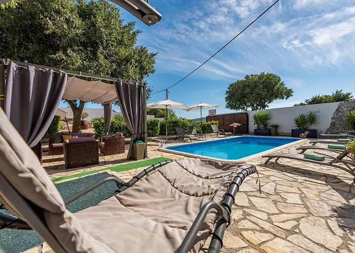 Natura Zadarvillas *