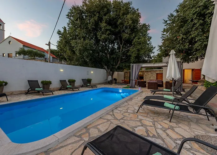 Natura Zadarvillas *